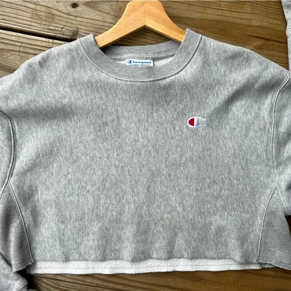 Champion Heather Gray Reverse Weave cropped sweatshirt women’s extra small - Picture 9 of 9